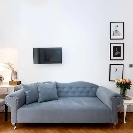 Arch Ii At Wenceslas Apartment *